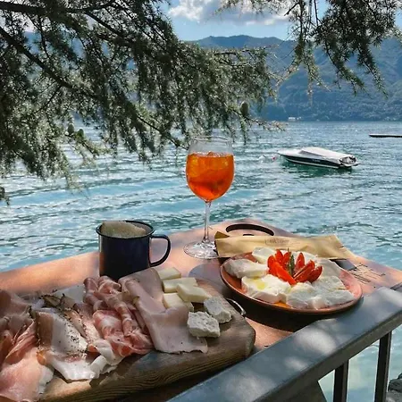 Tra E Montagna 别墅 *